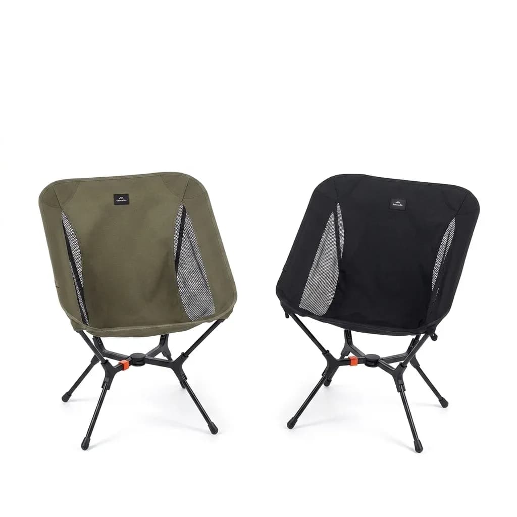 Twee opvouwbare Naturehike campingstoelen